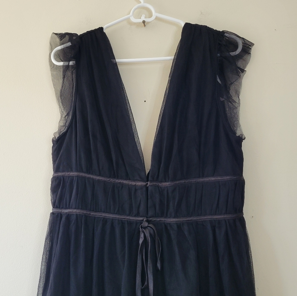 Lulu's Black Tulle Maxi Dress with Deep V & Open Back - Picture 4 of 7